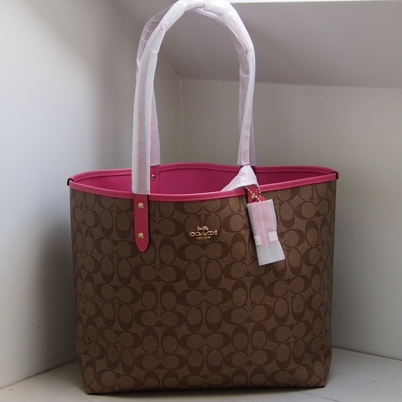 Coach Handbags - NEW! Coach Reversible City Tote Sig Canvas & Pouch